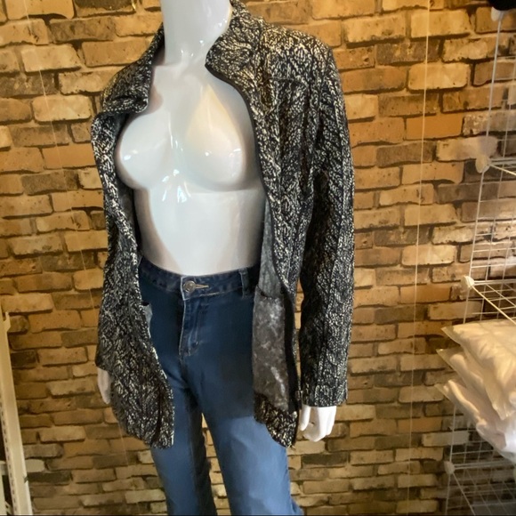 Size Medium Marc New York Zip-Up Sweater - Picture 2 of 4